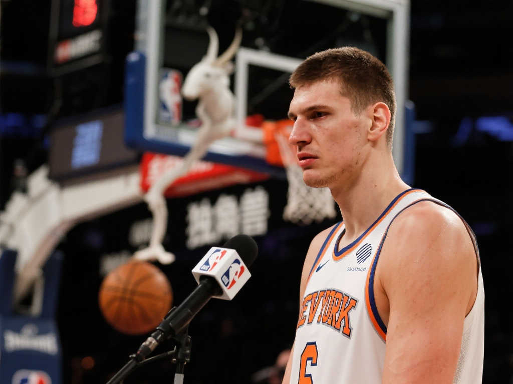 名记：国王和步行者被视为卡梅伦·约翰逊潜在下家.